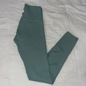 Lululemon size 4 wunder under 28” leggings